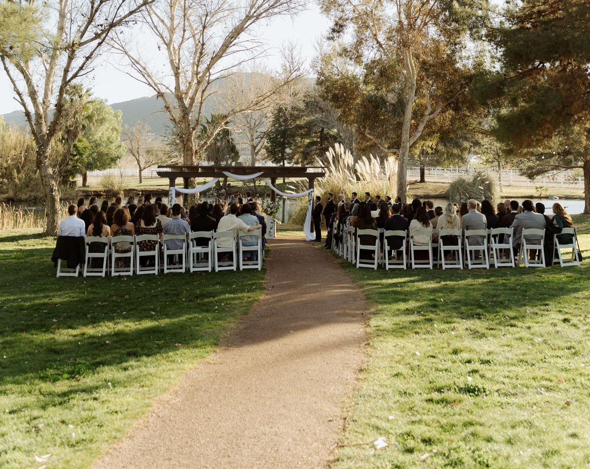 Ceremony beneath the oaks at Hawk Ranch