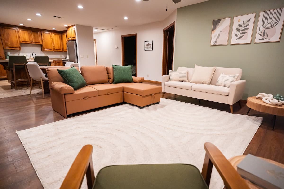 The Meadow House — Living room
